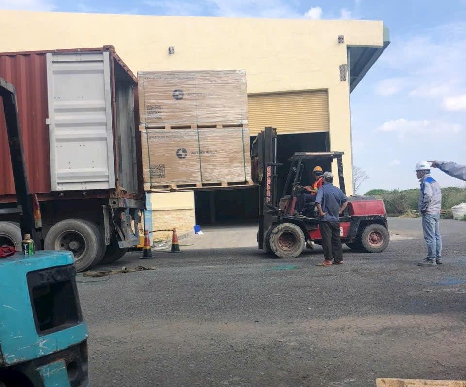 Dịch vụ di dời tổng kho và kho logistics quy mô lớn