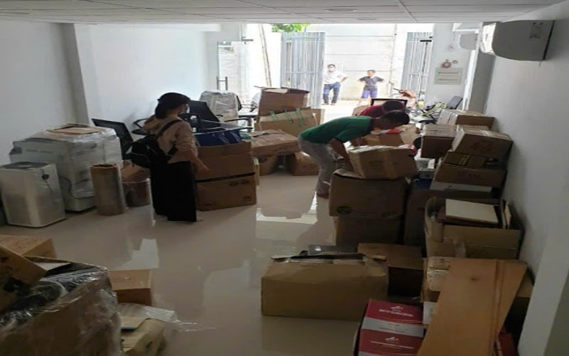 Quá trình đóng gói và phân loại đồ đạc được thực hiện khoa học, chuyên nghiệp